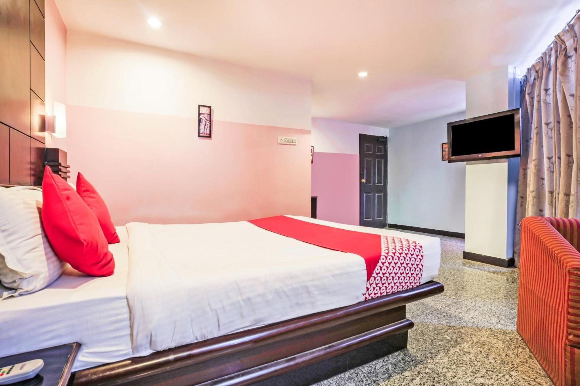 Hanvi Inn Haiderabad Buitenkant foto