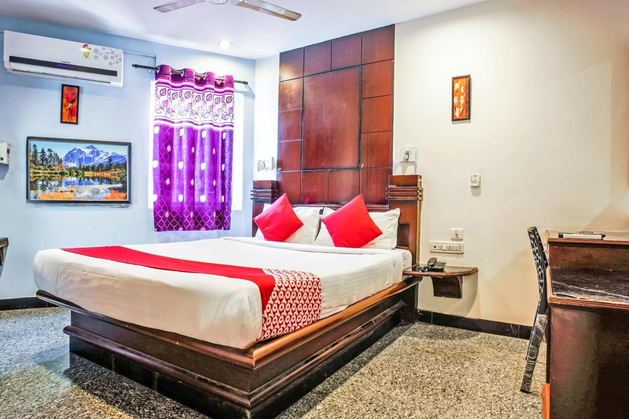 Hanvi Inn Haiderabad Buitenkant foto