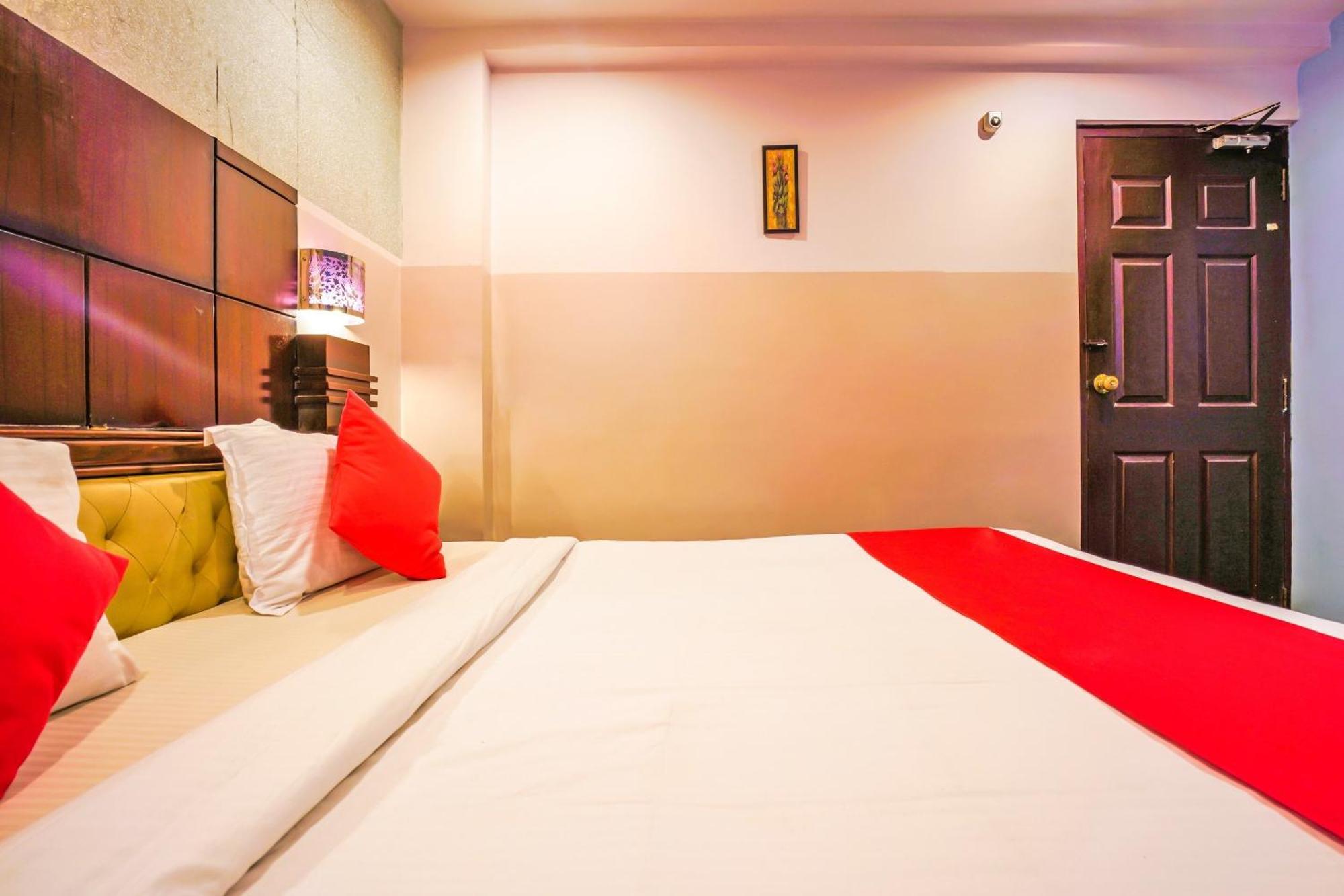 Hanvi Inn Haiderabad Buitenkant foto