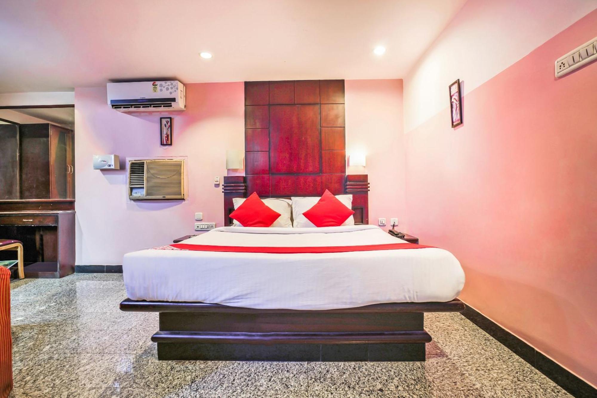 Hanvi Inn Haiderabad Buitenkant foto